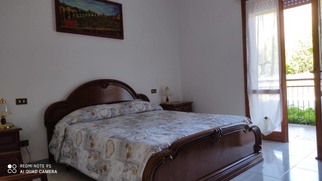 B&B Primo Marzo Volargne Exteriör bild